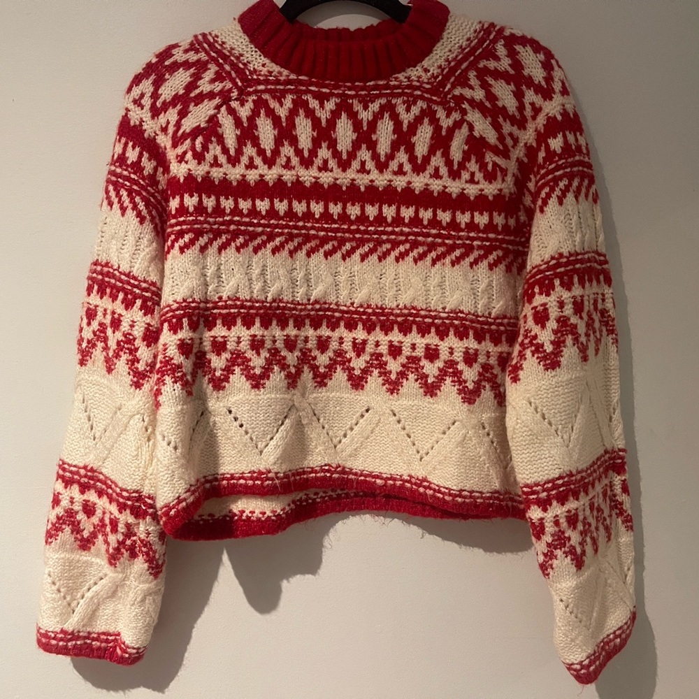 H&M Red and Cream Knit Women's Sweater